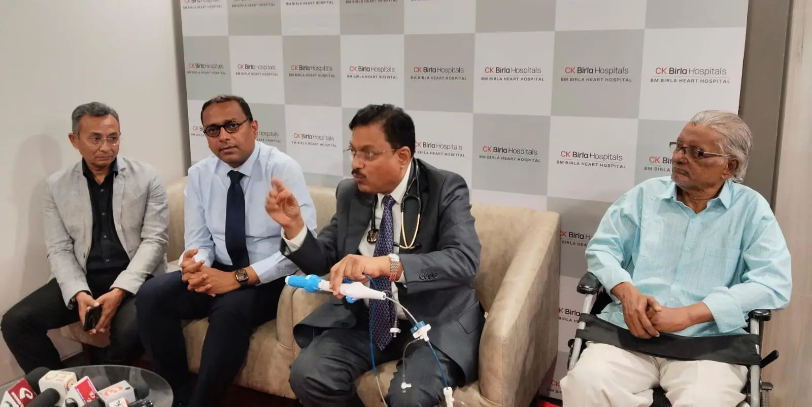 সীসাবিহীন পেসমেকার সফল প্রতিস্থাপন বিএম বিড়লা হার্ট হাসপাতালে